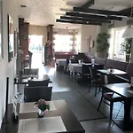 Landgasthof - Restaurant ホテル